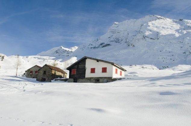 Berghuette Winter Schweiz