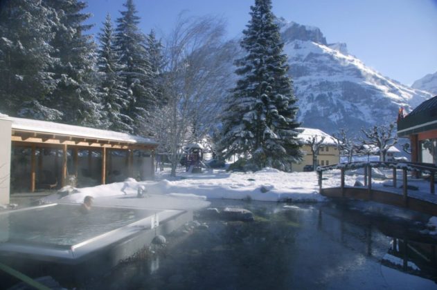 Sole Whirlpool Salt water Jacuzzi Winter 2 Belvedere Swiss Quality Hotel Grindelwald 1024x682