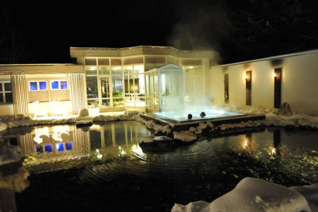 Sole Whirlpool Salt water Jacuzzi Winter 3 Belvedere Swiss Quality Hotel Grindelwald 1024x682