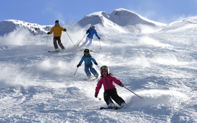 Seminar und Wellnesshotel Stoos Familien Skifahren